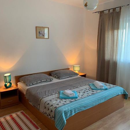 Danijela Apartamento Mali Lošinj Exterior foto