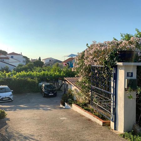 Danijela Apartamento Mali Lošinj Exterior foto
